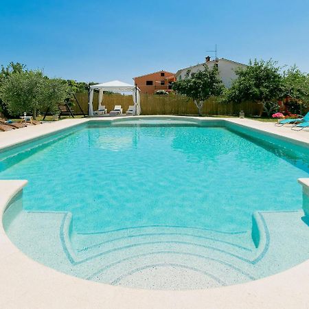 Apartment Noa Pula Luaran gambar