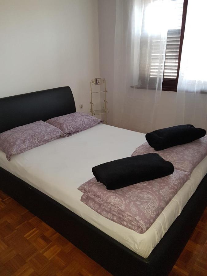 Apartment Noa Pula Luaran gambar