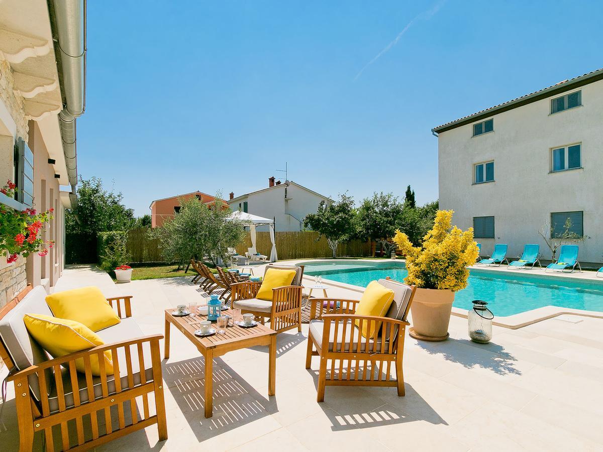 Apartment Noa Pula Luaran gambar