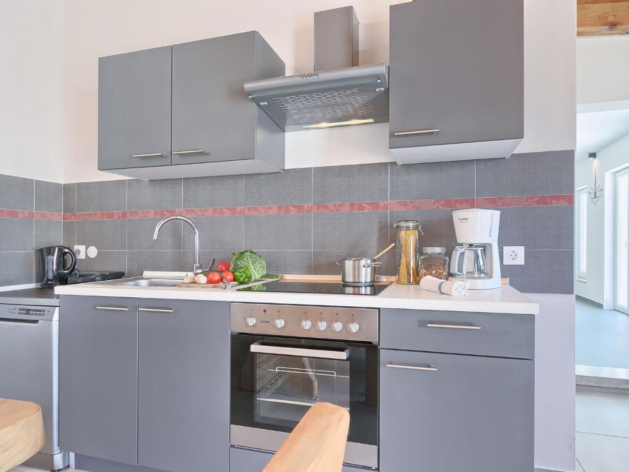 Apartment Noa Pula Luaran gambar