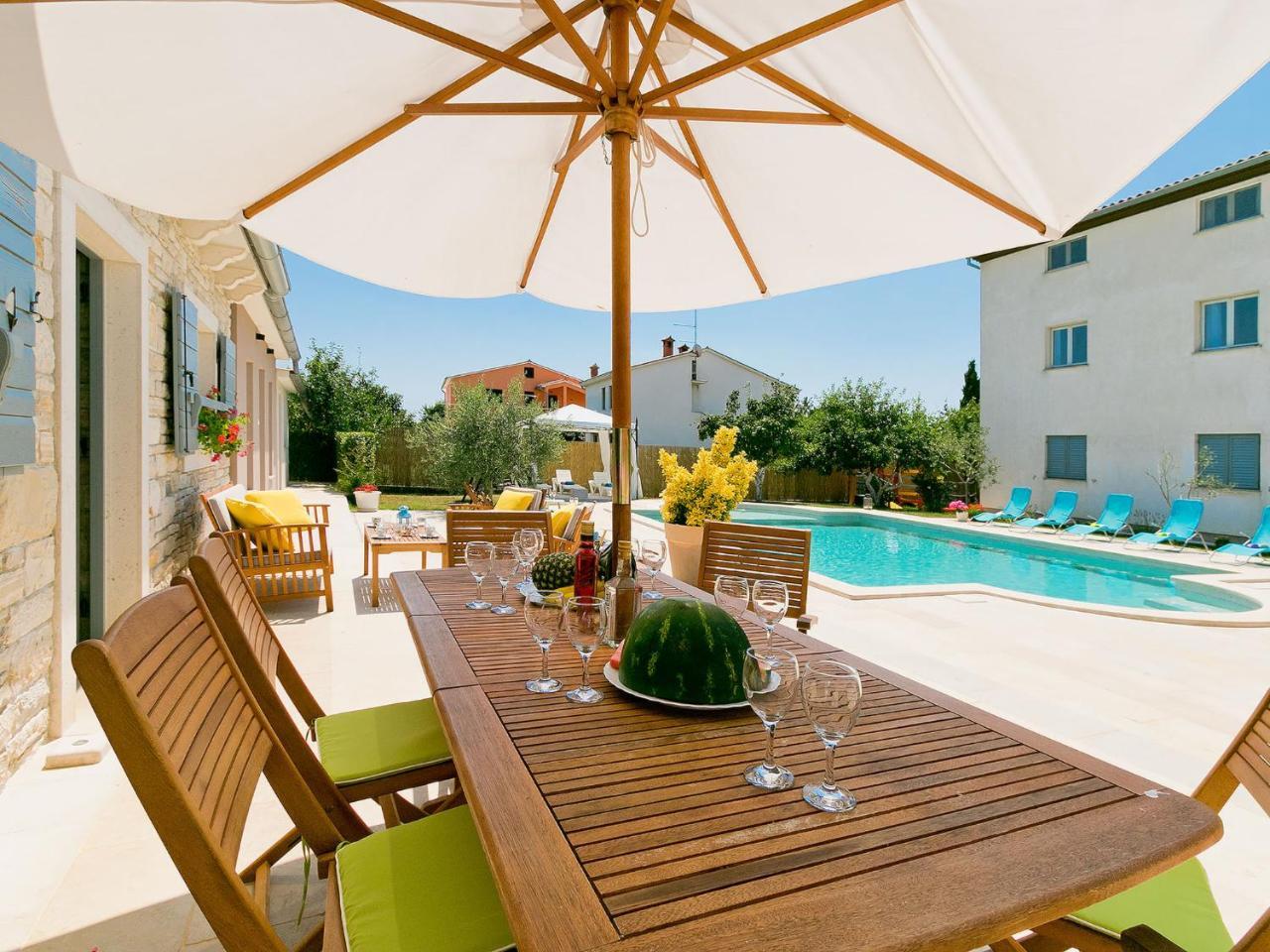 Apartment Noa Pula Luaran gambar