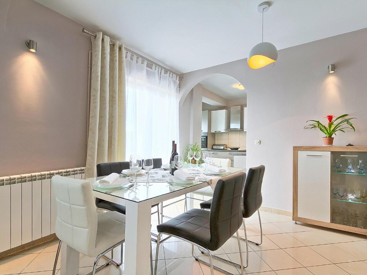 Apartment Noa Pula Luaran gambar