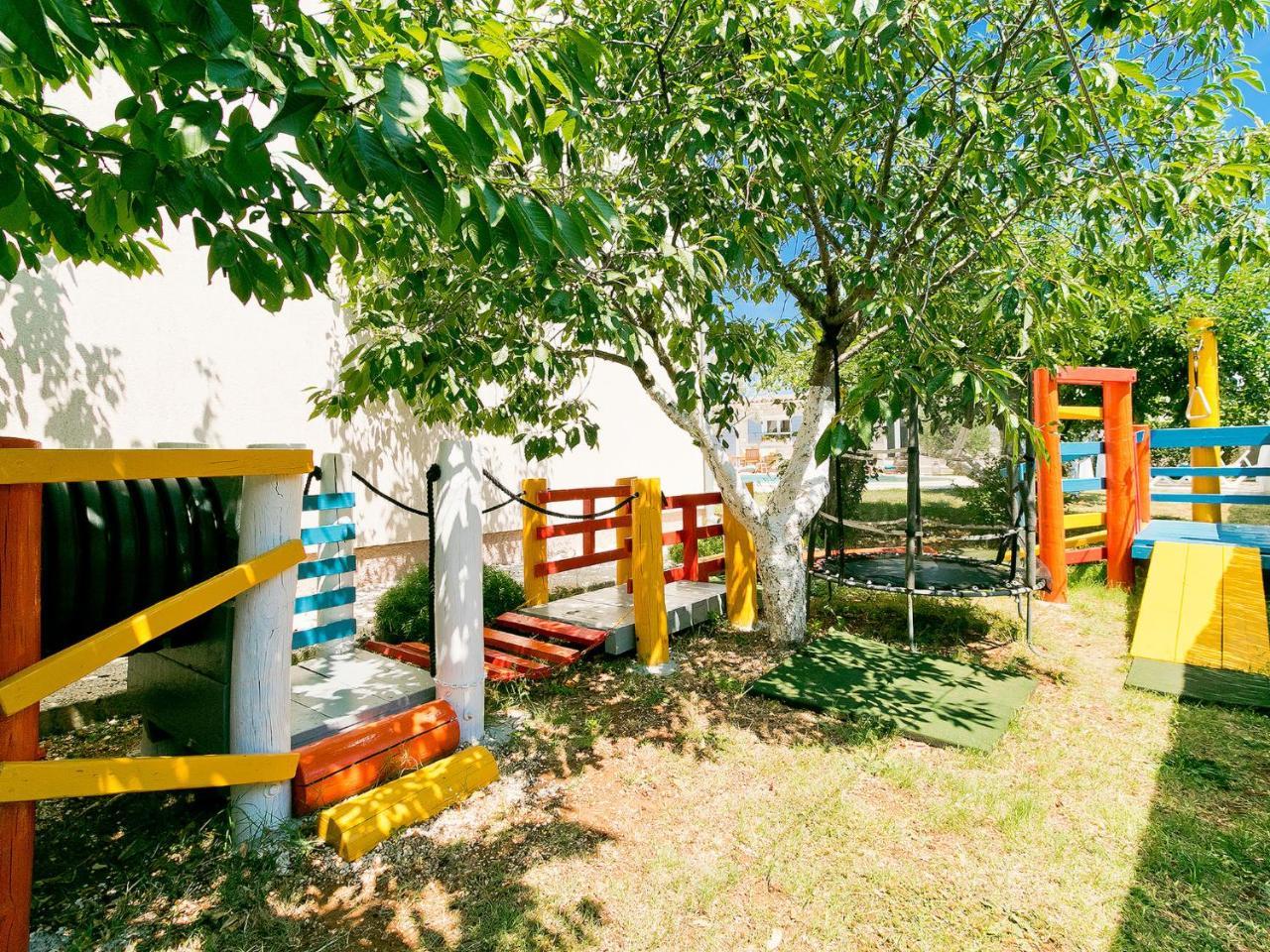 Apartment Noa Pula Luaran gambar