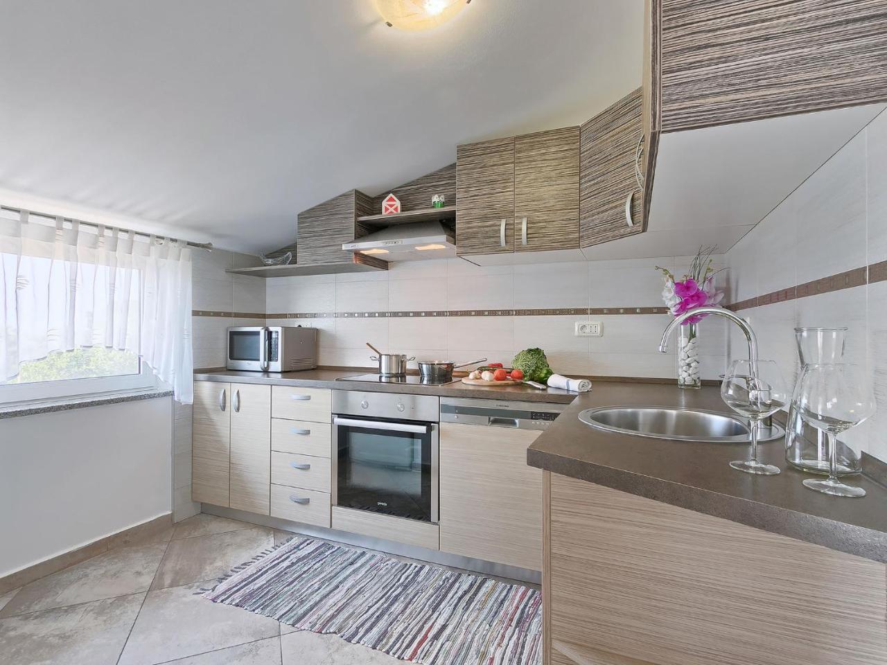 Apartment Noa Pula Luaran gambar