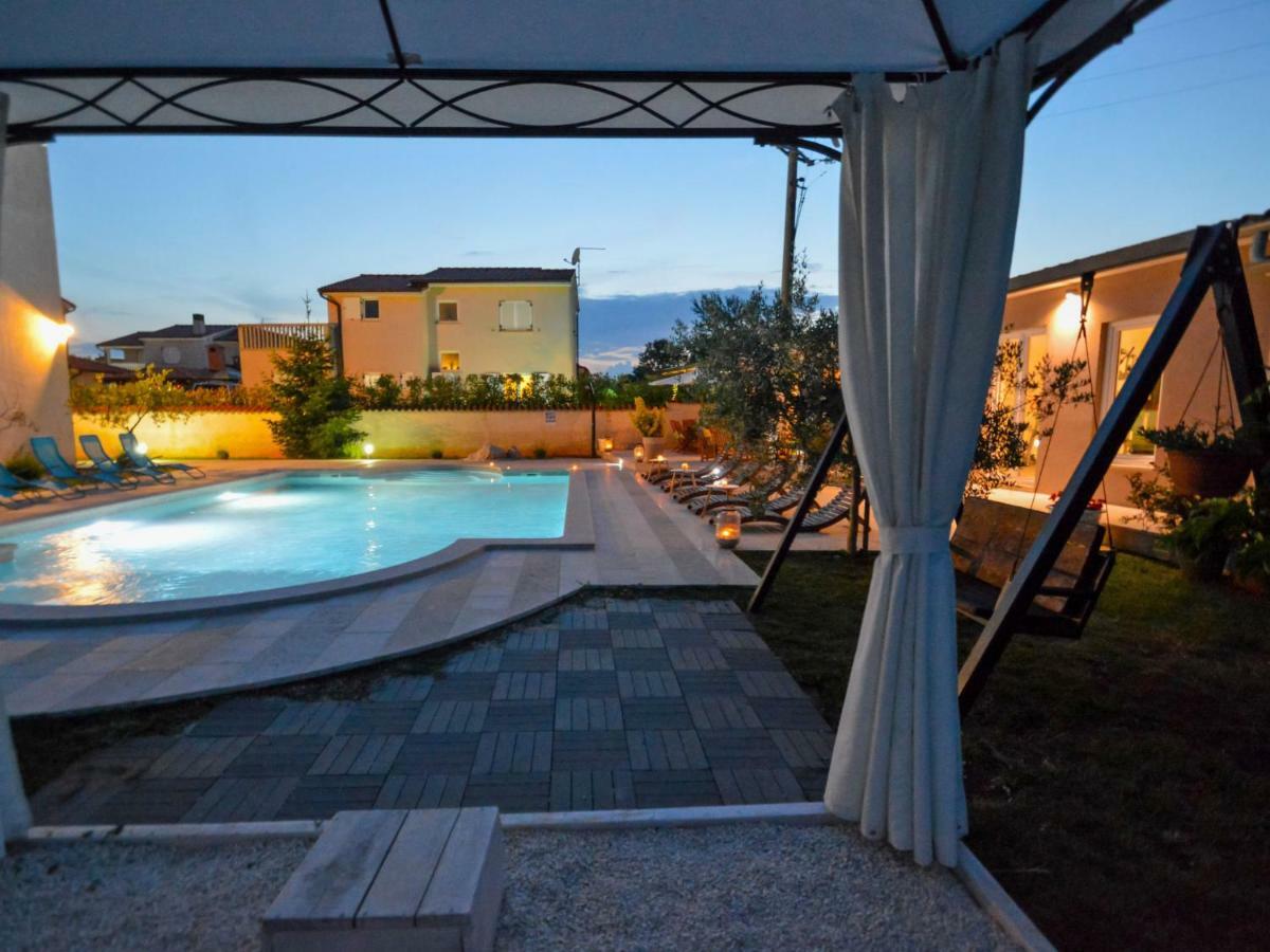 Apartment Noa Pula Luaran gambar